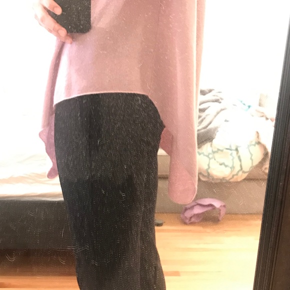 Joie. Tags attached. 100% Cashmere. Mauve, long sleeve. Size L - Picture 7 of 9